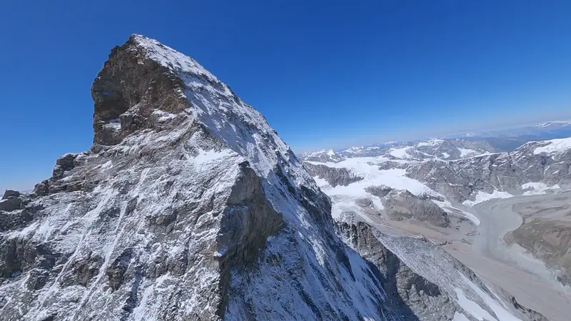 FPV-Aufnahme: Matterhorn